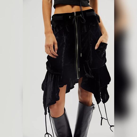 Free People Paxton Parachute Velvet Utility Skirt - Black - Size 6 - Picture 2 of 10